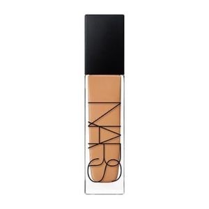 Huahine NARS natural radiant longwear foundation